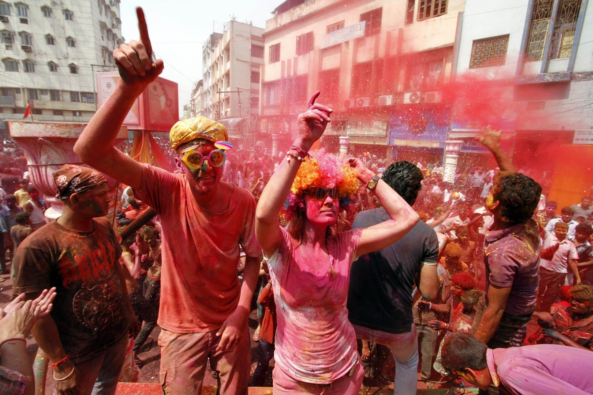 Holi-celebrate-in-Delhi Holi 2021: Guía esencial para el Festival de los Colores
