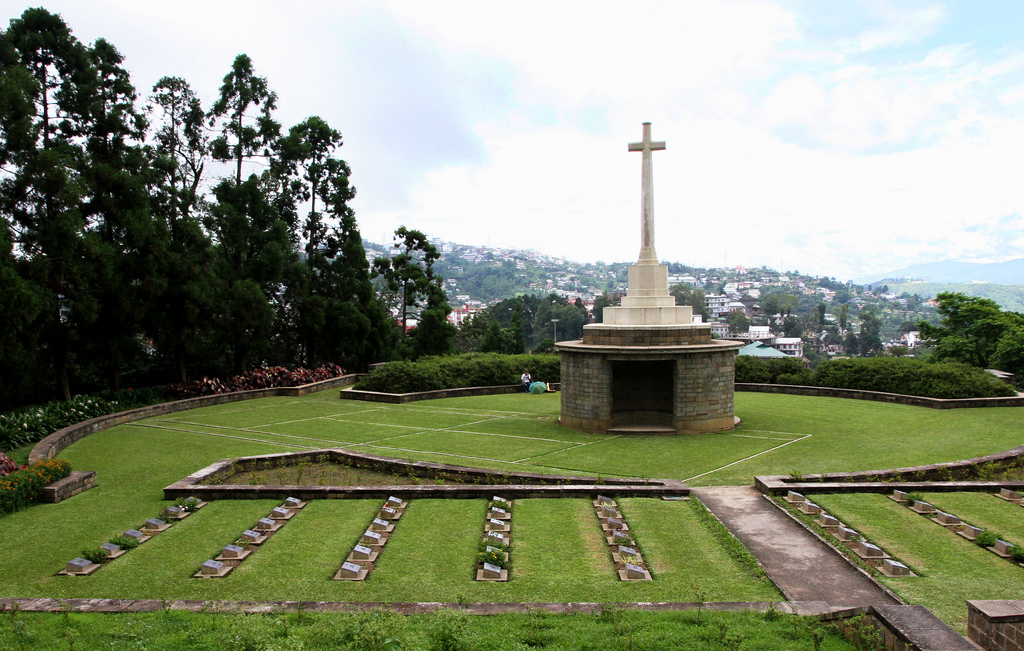 War-Cemetery-of-Kohima-Nagaland 30 increíbles atractivos turísticos de la India